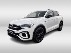 Volkswagen T-Roc - 1.5 TSI R-Line / Black style / IQ LED / Voorstoelen verwarmbaar / Parkeersensoren V+A / Ac