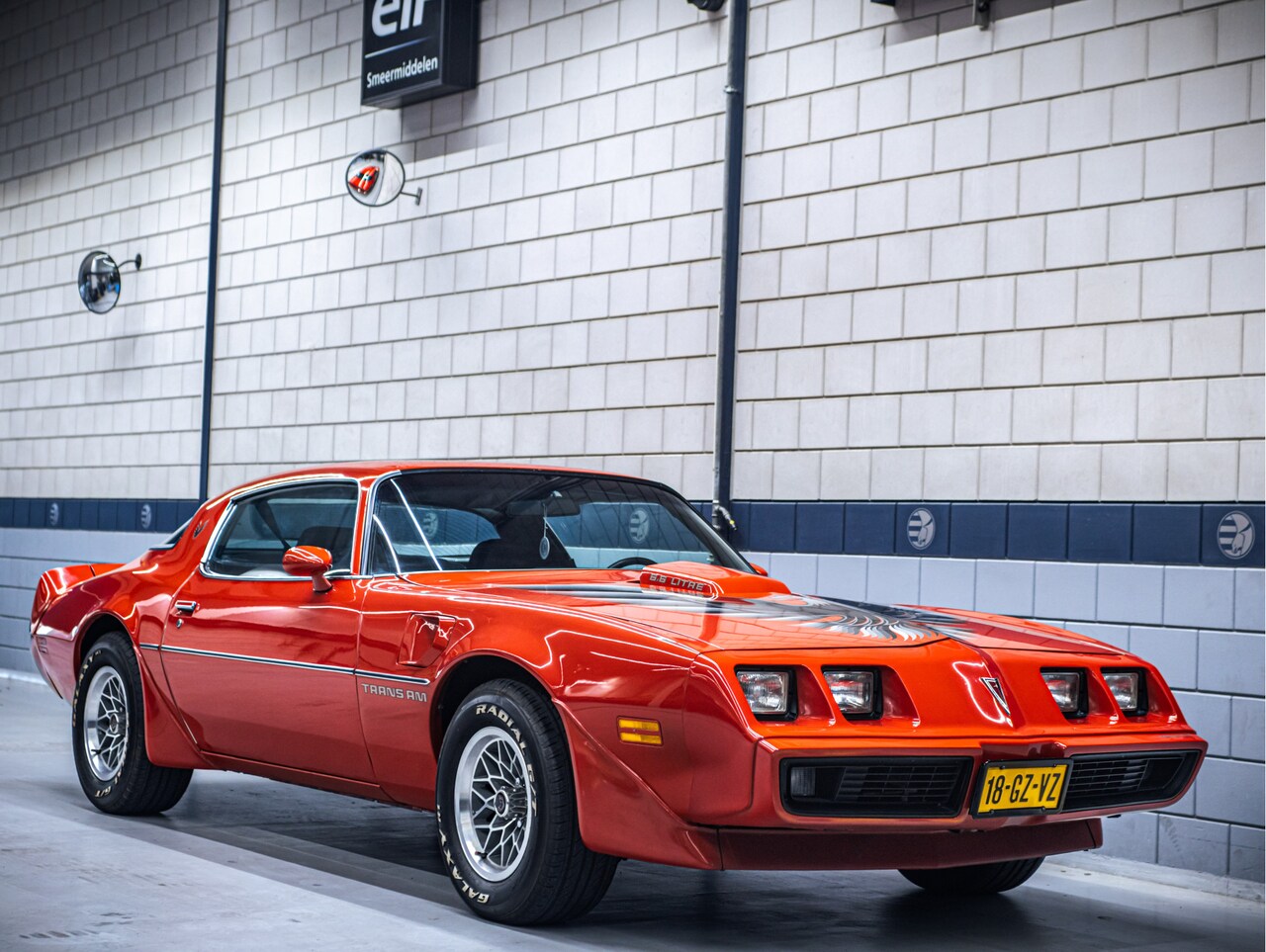 Pontiac Trans Am - Firebird | ORIGINEEL ONGERESTAUREERD | FABRIEKSNIEUWSTAAT! | MIJLEN - AutoWereld.nl