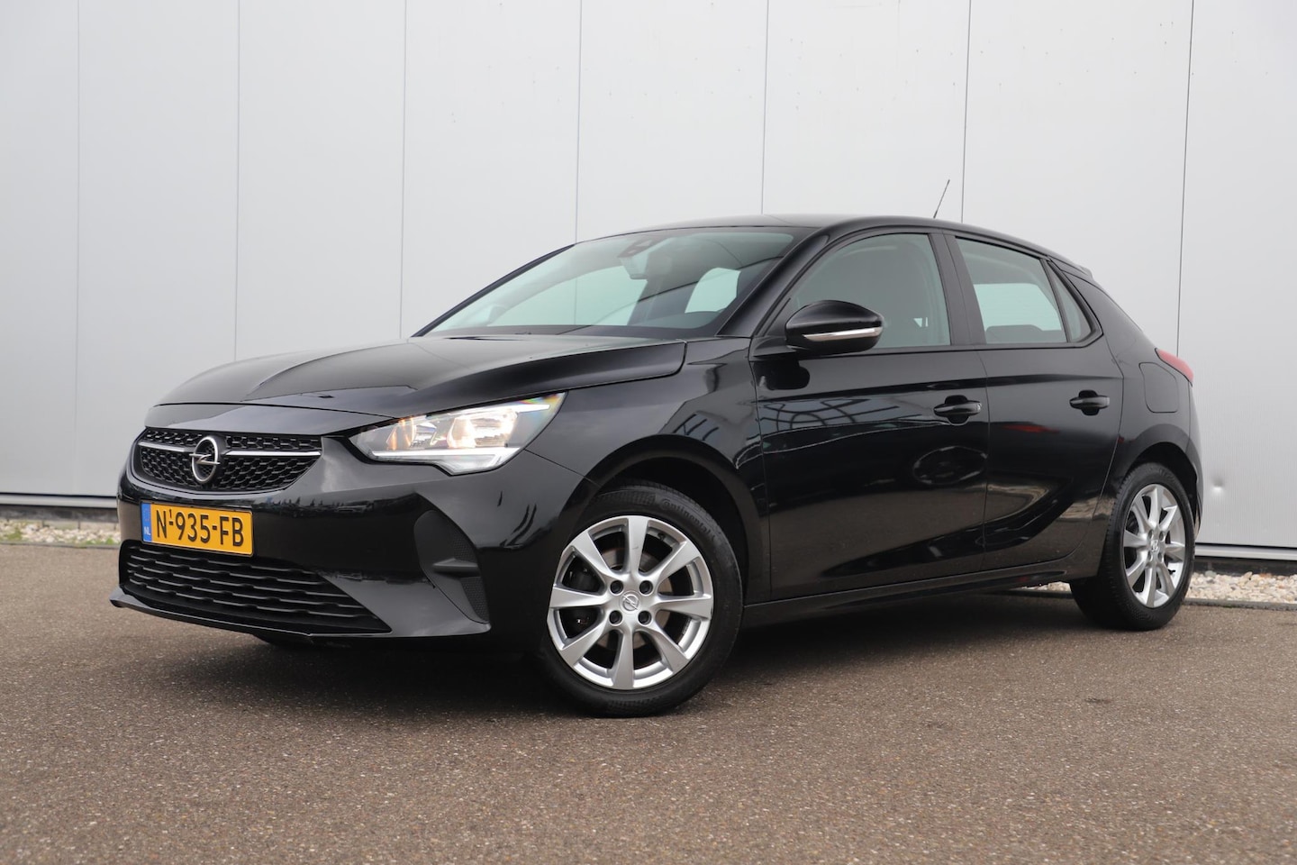 Opel Corsa - 1.2 Edition LMV Navigatie Carplay Android Airco Cruise Rijstrooksensor - AutoWereld.nl