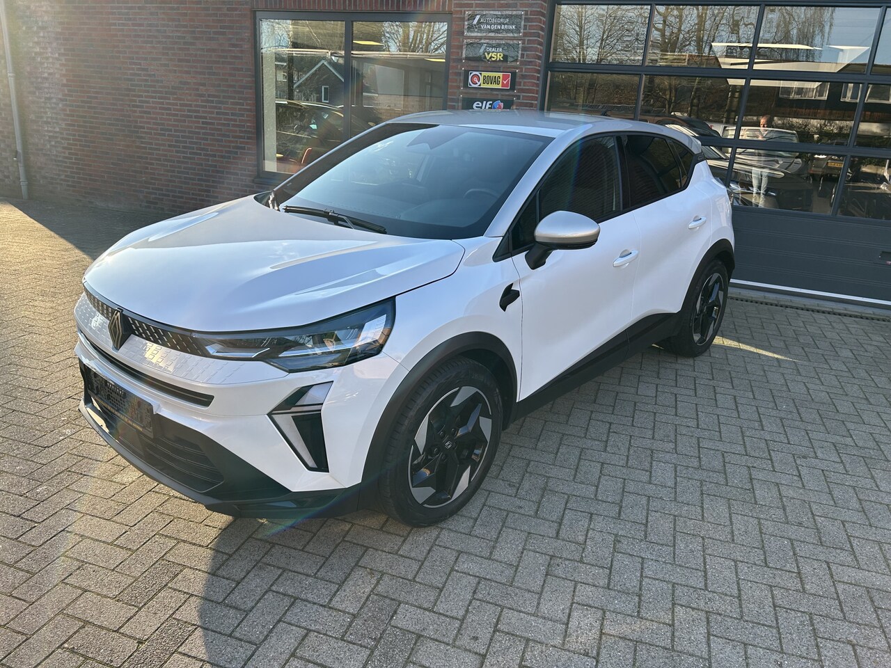 Renault Captur - 1.6 E-Tech full hybrid 145 techno - AutoWereld.nl