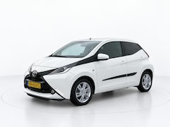Toyota Aygo - 1.0 VVT-i x-sport CAMERA - TREKHAAK - CRUISE - LMV