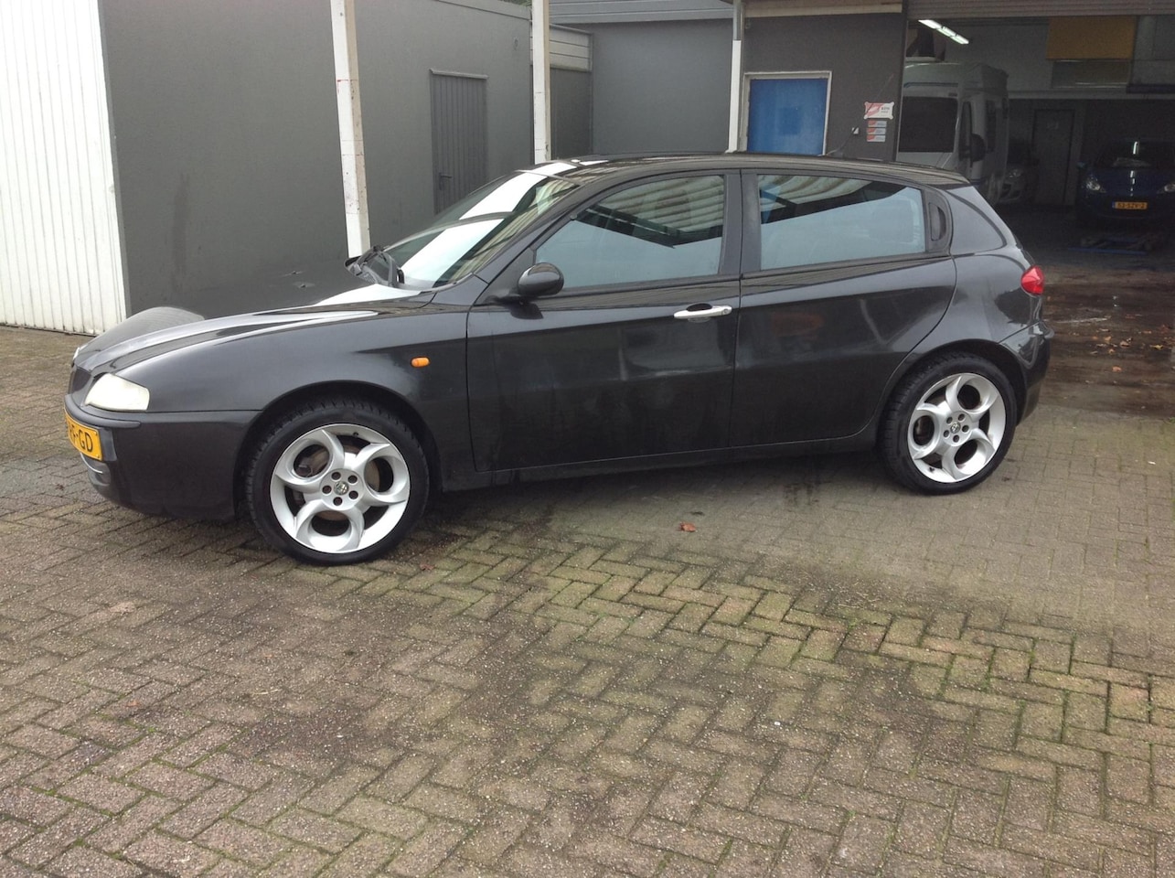 Alfa Romeo 147 - 1.6 T.Spark Edizione Esclusiva 1.6 T.Spark Edizione Esclusiva - AutoWereld.nl