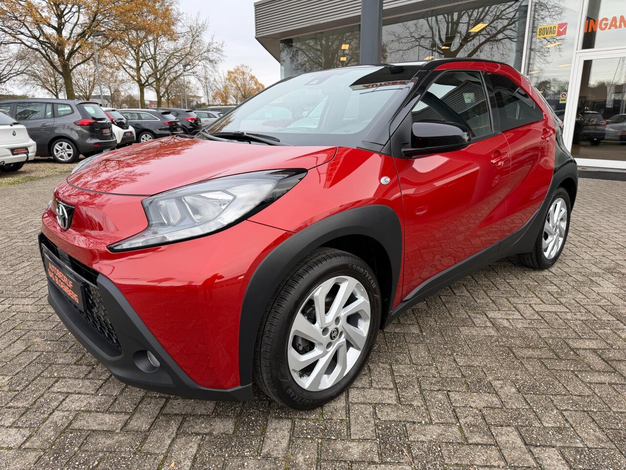 Toyota Aygo X - 1.0 VVT-i S-CVT Pulse 1.0 VVT-i S-CVT Pulse, Automaat, Cruise, stoelverwarming,etc. - AutoWereld.nl