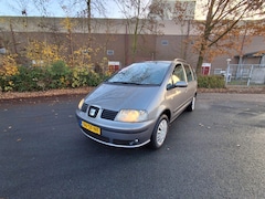 SEAT Alhambra - 2.0 Reference NETTE AUTO MET RUIMTE VOOR 7 PRSN