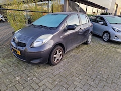 Toyota Yaris - 1.0 VVTi Acces