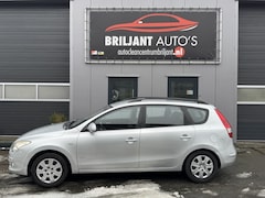 Hyundai i30 CW - 1.6i Dynamic Nieuwe apk