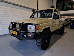 Toyota Land Cruiser - LANDCRUISER HZJ 79 Nieuwstaat Airco Difflocks ARB Braid