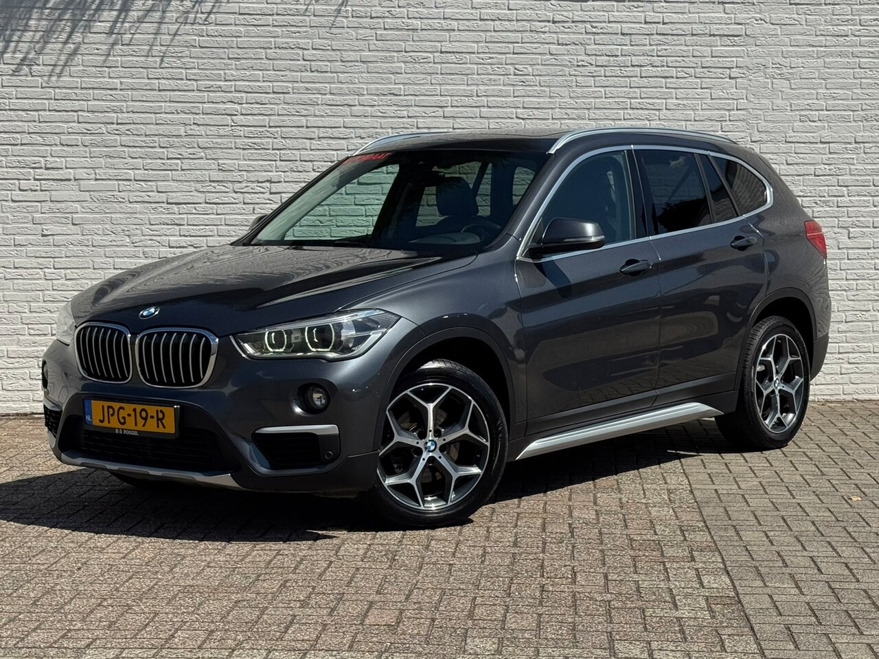 BMW X1 - SDrive18i High Executive M-sport Panorama Led Keyless Leder+verwarming Cruise - AutoWereld.nl