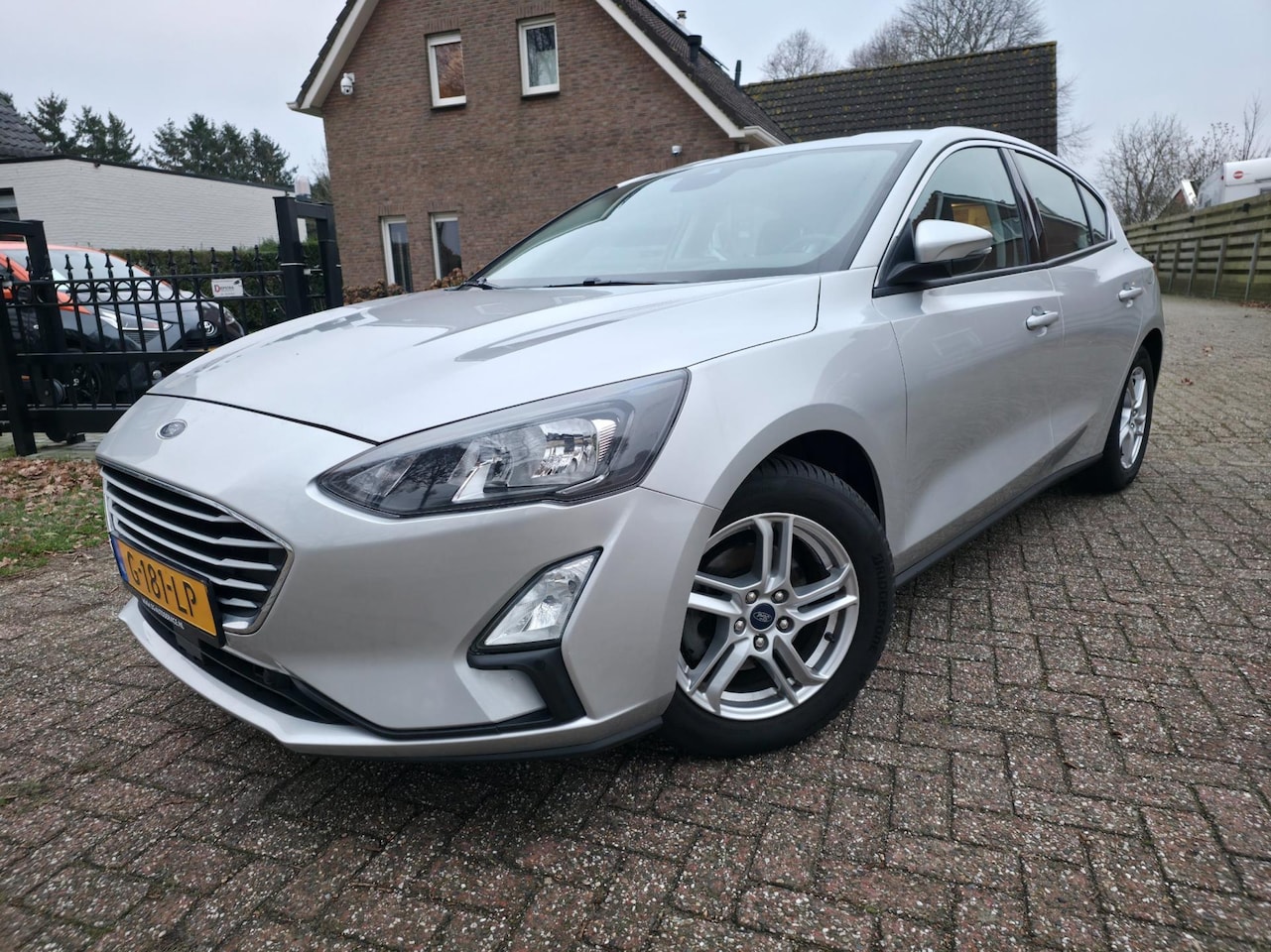 Ford Focus - 1.0 EcoBoost Trend Edition Business 1.0 EcoBoost Trend Edition Business - AutoWereld.nl