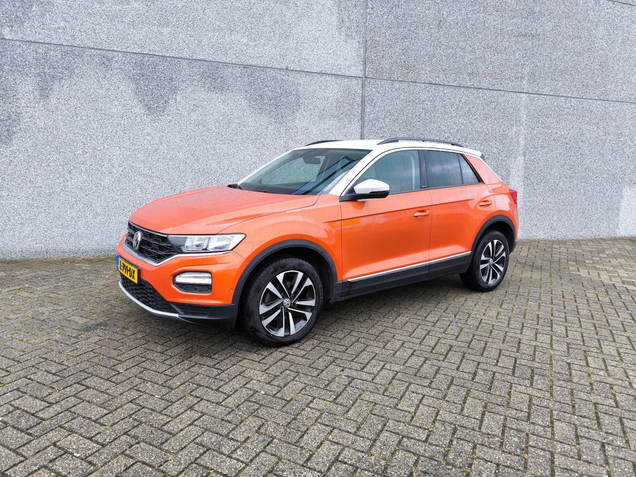 Volkswagen T-Roc - 1.6 TDI Style Business 1.6 TDI Style Business - AutoWereld.nl