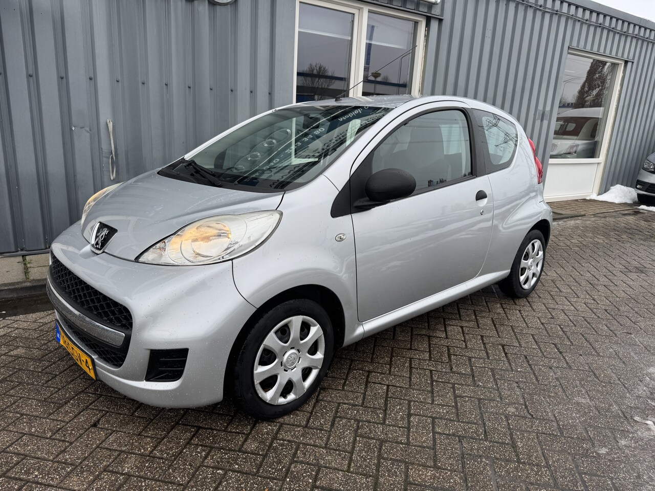 Peugeot 107 - 1.0-12V XR 1.0-12V XR - AutoWereld.nl