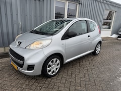 Peugeot 107 - 1.0-12V XR