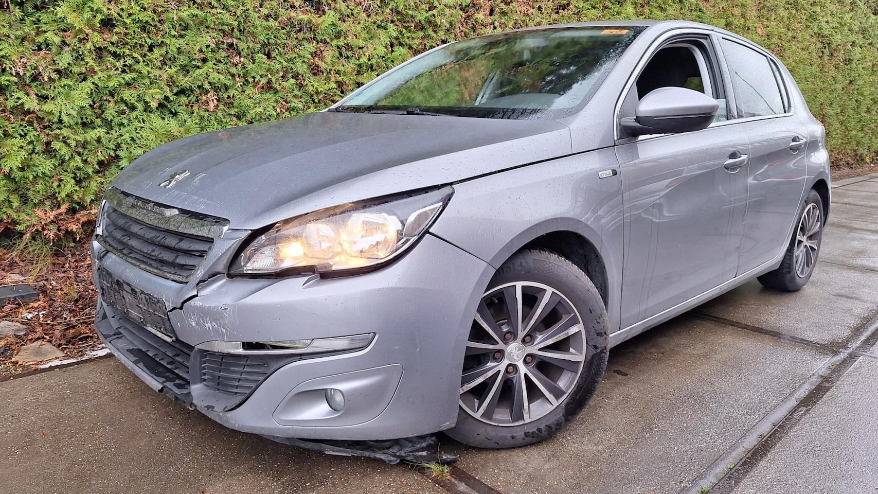 Peugeot 308 - 1.2 PureTech Style 1.2 PureTech Style - AutoWereld.nl