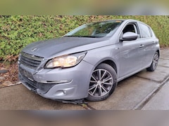 Peugeot 308 - 1.2 PureTech Style