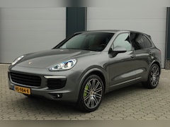 Porsche Cayenne - 3.0 S E-Hybrid Trekhaak Luchtvering Stuurverwarming
