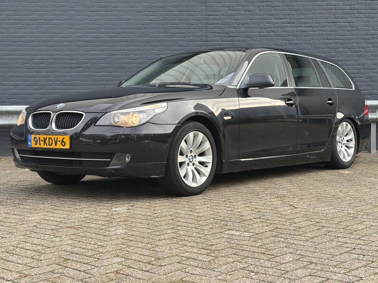 BMW 5-serie Touring - 520i Corporate Lease Business Line Edition I - AutoWereld.nl