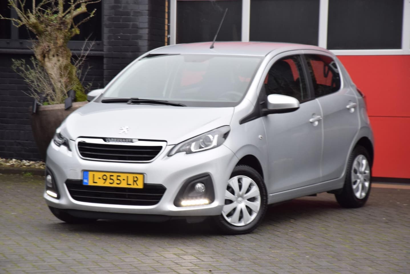 Peugeot 108 - 1.0 e-VTi Active 2021 Airco 5 Deurs BT telefoon - AutoWereld.nl