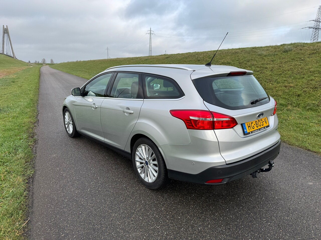 Ford Focus Wagon - 1.0 Titanium Edition 1.0 Titanium Edition - AutoWereld.nl