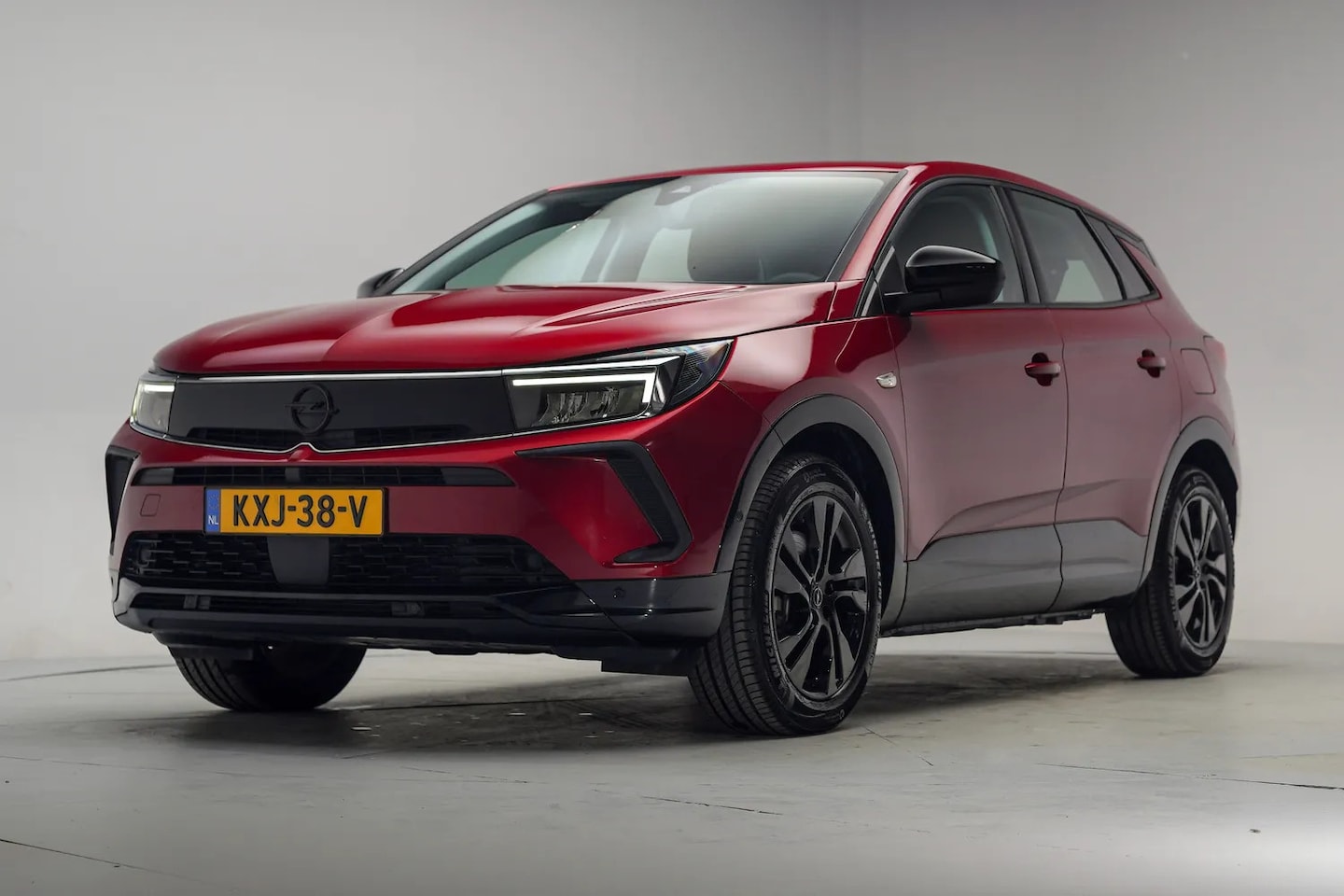 Opel Grandland - 1.6 Turbo Plug-In Hybrid GS Line Aut. [ Adapt.cruise Camera Stoelverwarming ] - AutoWereld.nl