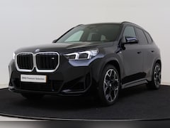 BMW X1 - M35i High Executive Automaat / Panoramadak / M Sportstoelen / M adaptief onderstel / Stuur