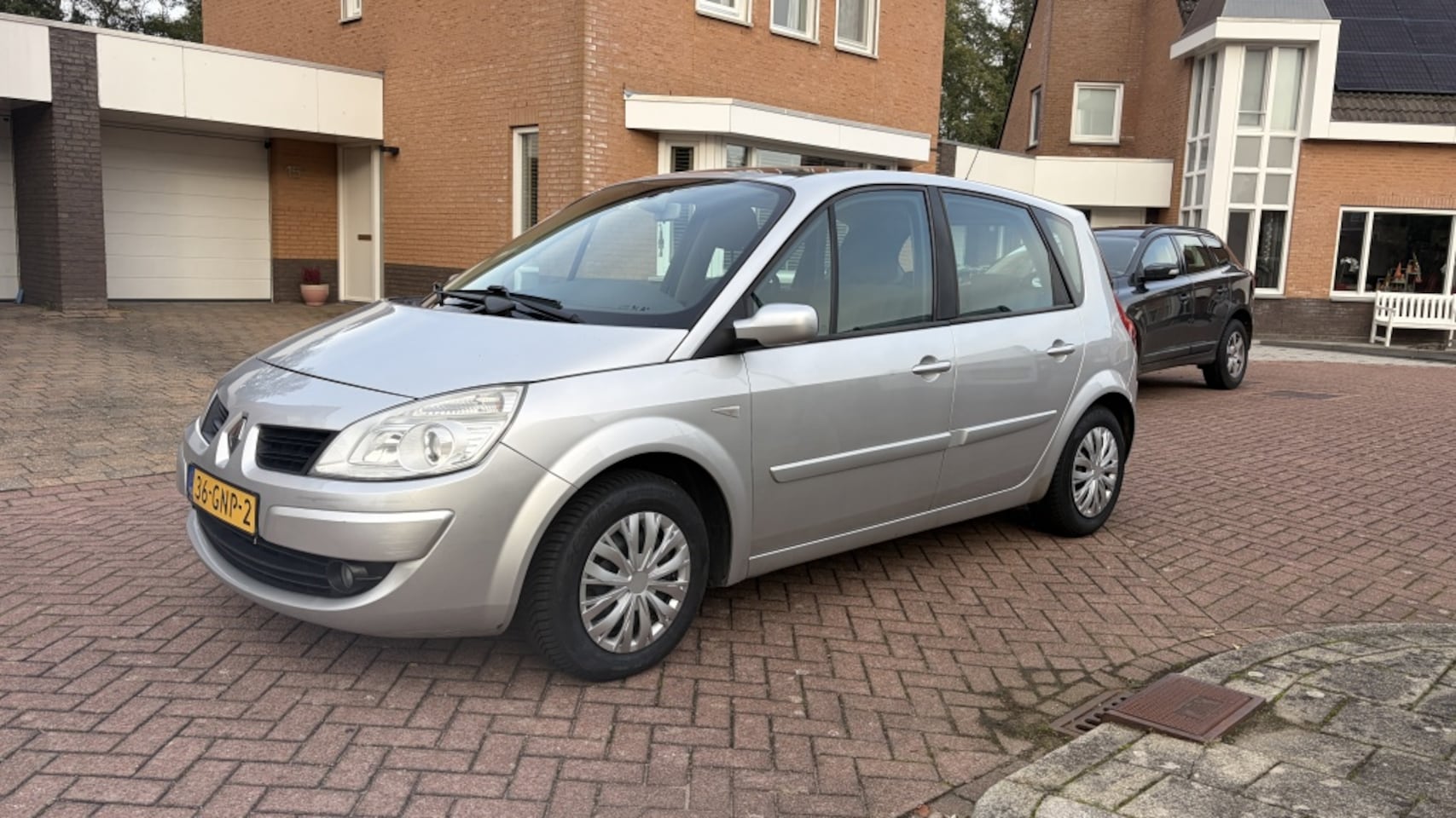 Renault Scénic - 1.6-16V Business L. AUTOMAAT I NWE banden/beurt - AutoWereld.nl