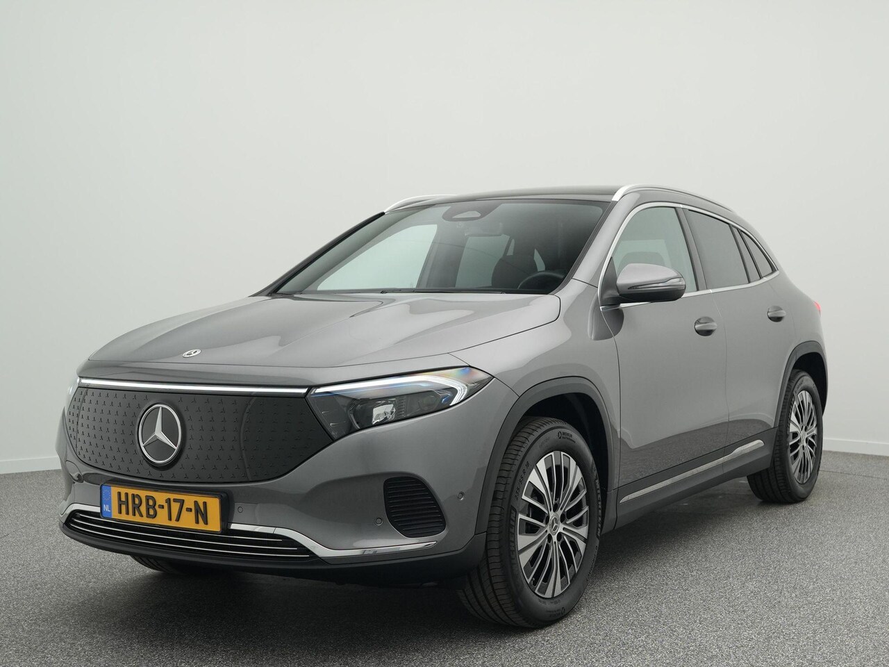 Mercedes-Benz EQA - 250+ Business Line LIMITED 71 kWh 190PK | SOH 98,9% | Side Assist | Trekhaak | Achteruitri - AutoWereld.nl