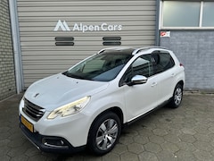 Peugeot 2008 - 1.2 PureTech Allure PANO / NAVI / Half leder / PDC / Trekhaak