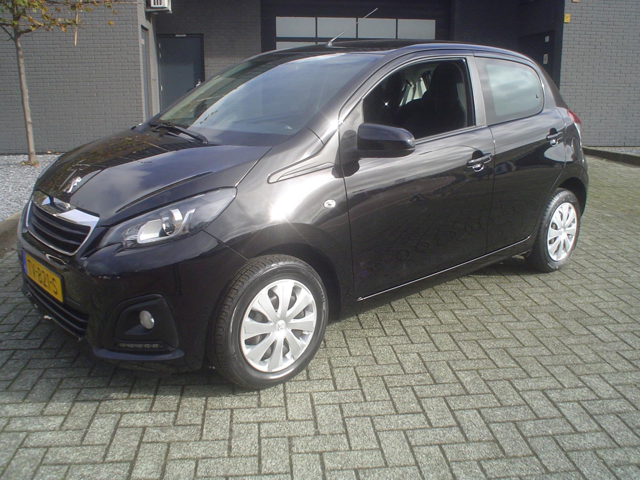 Peugeot 108 - 1.0 e-VTi Active 1.0 e-VTi Active - AutoWereld.nl