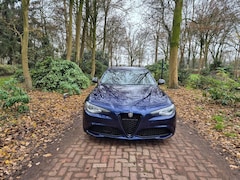 Alfa Romeo Giulia - 2.0T Super