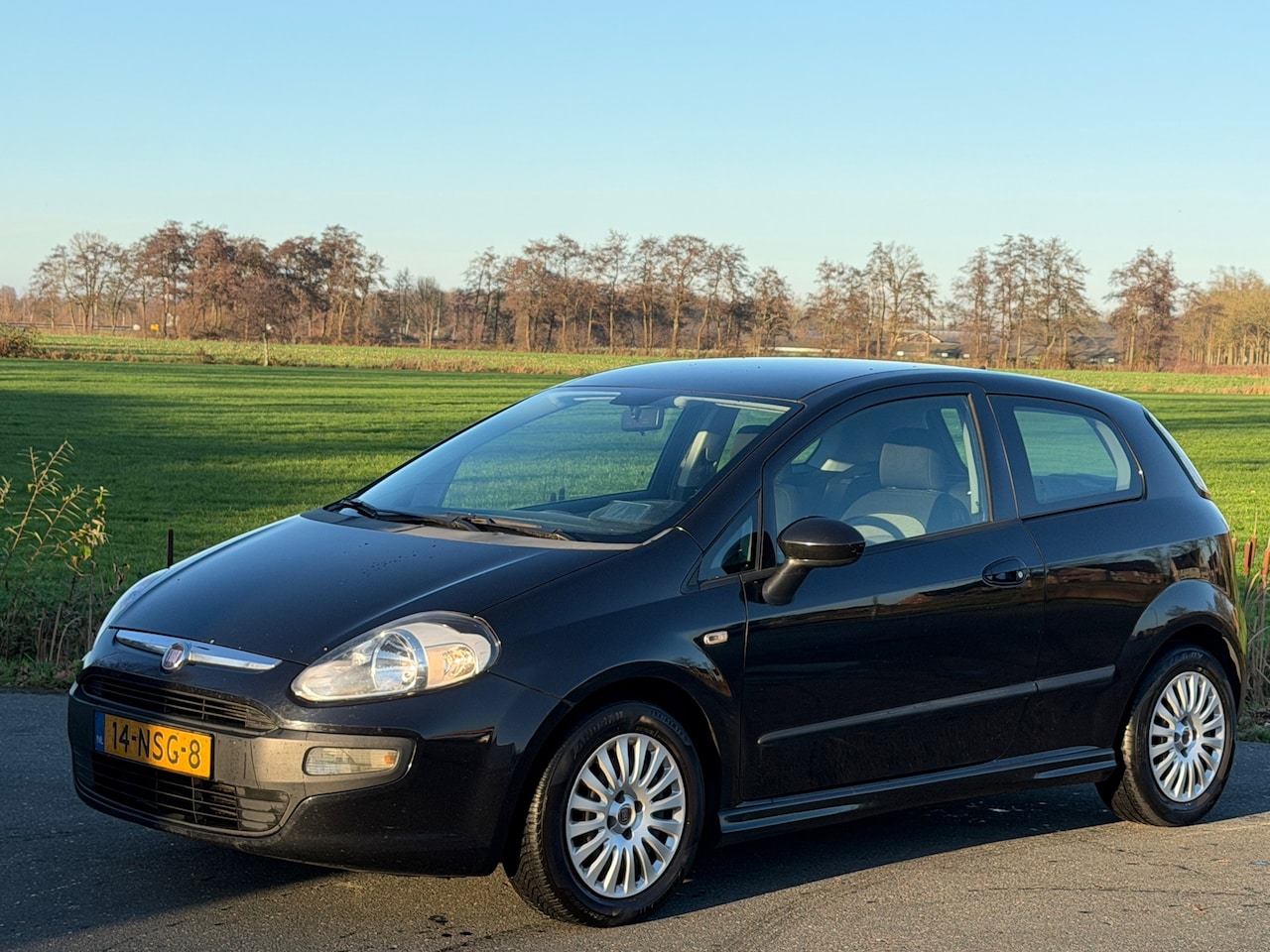 Fiat Punto Evo - 1.3 M-Jet Dynamic | Nap | Airco - AutoWereld.nl