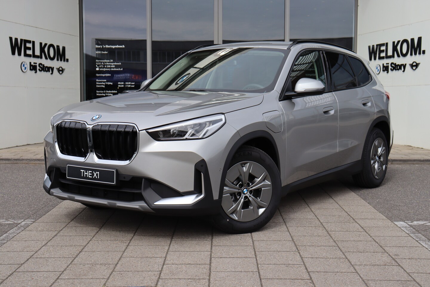 BMW X1 - xDrive25e Optimized Edition Automaat / Trekhaak / Sportstoelen / M Adaptief onderstel / Co - AutoWereld.nl
