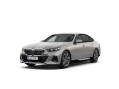 BMW 5-serie - Sedan 530e M Sport Edition | Travel Pack