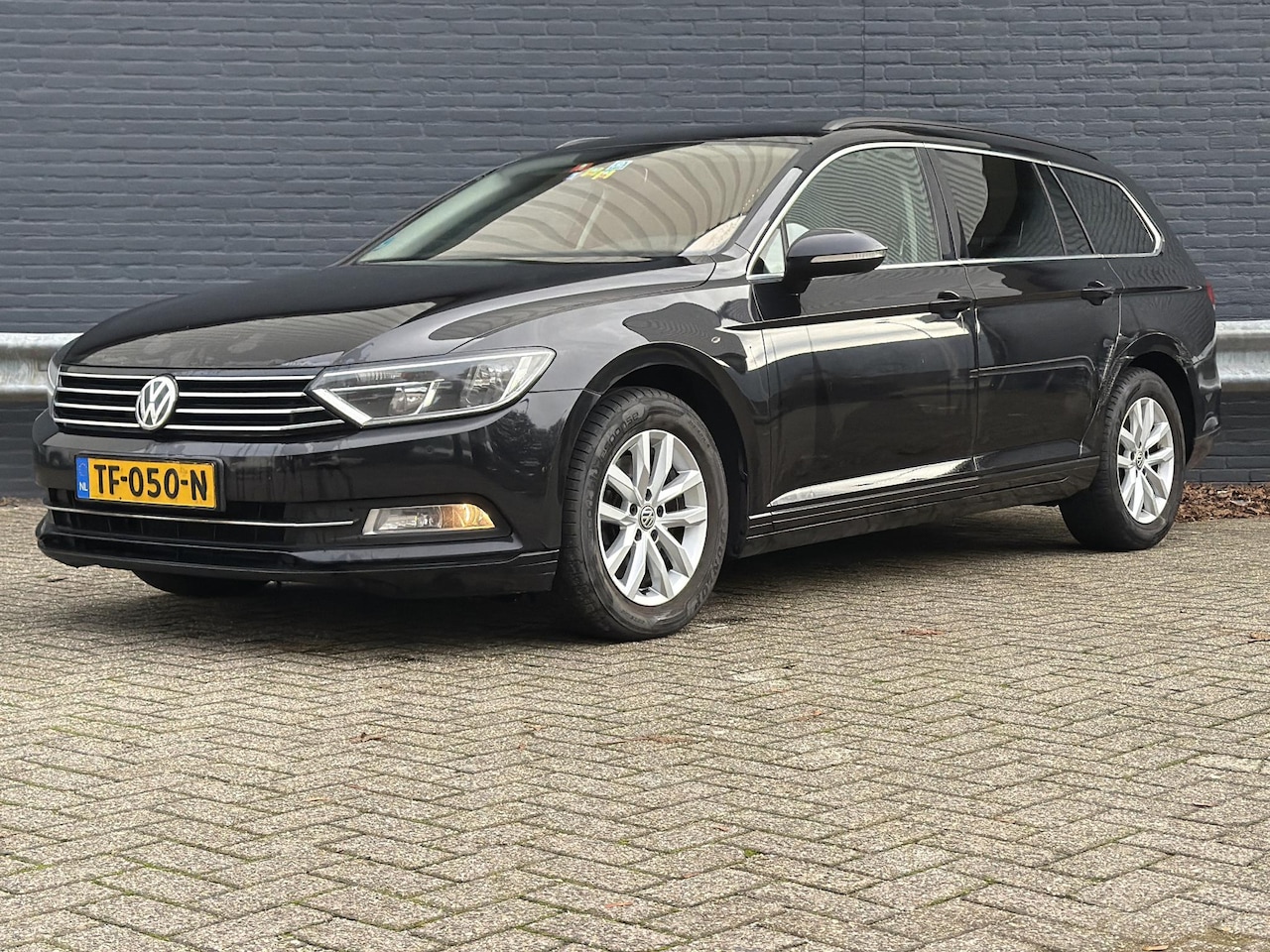 Volkswagen Passat Variant - 2.0 TDI Highline 2.0 TDI Highline - AutoWereld.nl