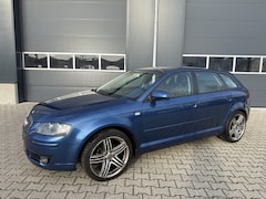 Audi A3 Sportback - 1.6 FSI Attraction