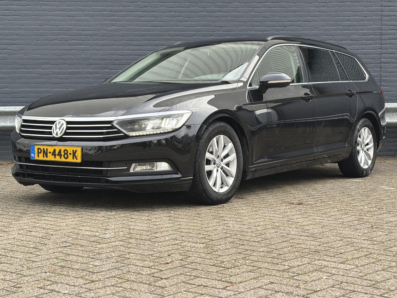 Volkswagen Passat Variant - 2.0 TDI Highline 2.0 TDI Highline - AutoWereld.nl