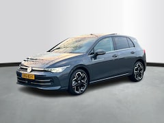 Volkswagen Golf - 1.5 eHybrid 204pk DSG Style Edition Panoramadak / Demonstratieauto