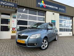 Skoda Fabia Combi - 1.6-16V Ambiente|Automaat|Airco|Cruise control|