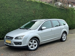 Ford Focus Wagon - 1.8-16V Ambiente Flexifuel /S-VRWRMNG/CRUISE/PDC/