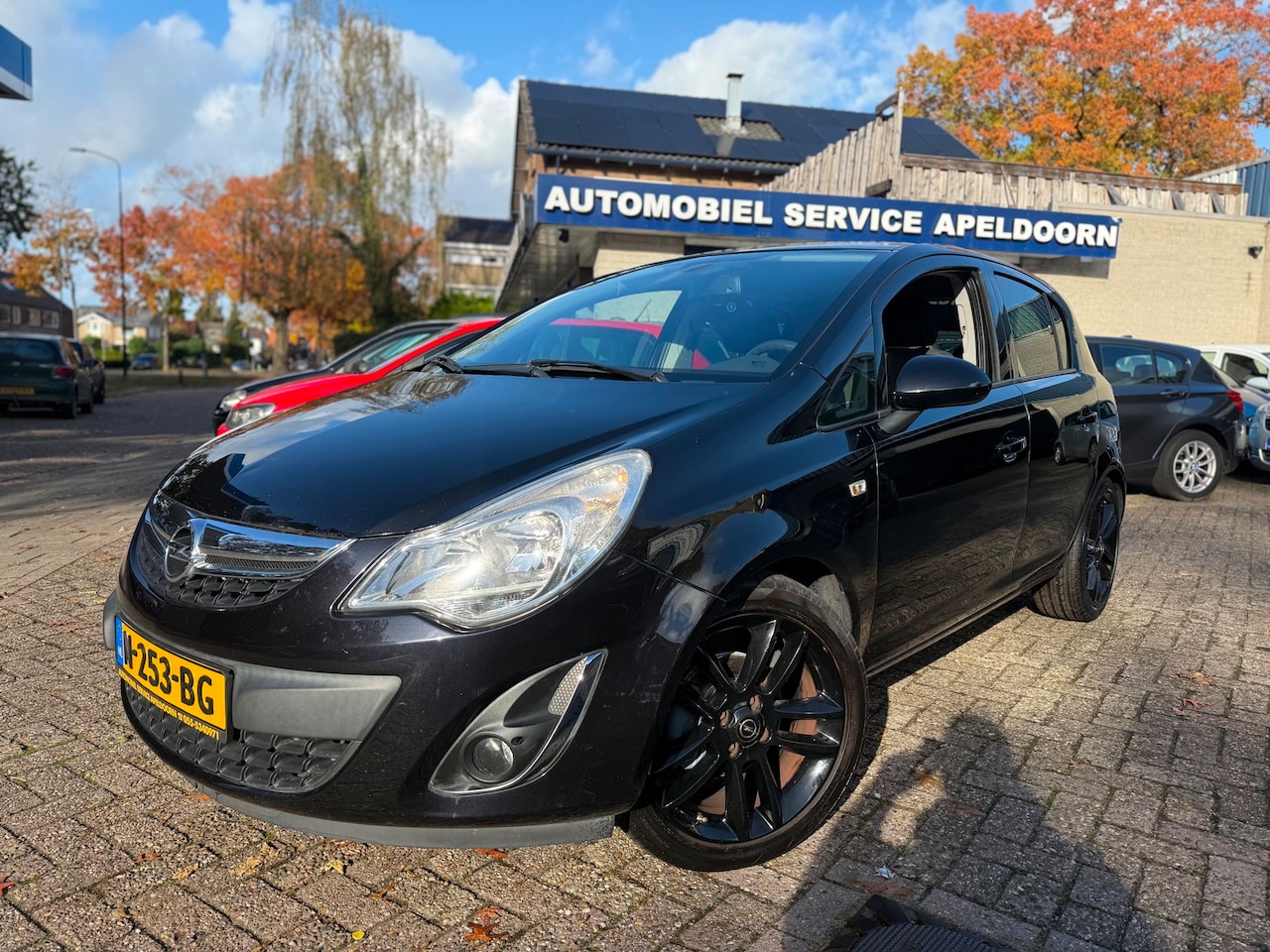 Opel Corsa - 1.4-16V *5DRS*AIRCO*SPORTSTOELEN*STUURBEKR.*LM.VELGEN*ELLEK.PAKKET*APK - AutoWereld.nl