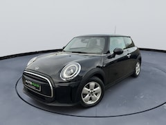 MINI Cooper - 1.5 Essential Trim Automaat Stoelverwarming Apple carplay inc btw