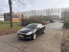 Opel Astra TwinTop - 1.8 Temptation Clima.Clima