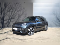 MINI Countryman - E John Cooper Works 66.5 kWh | Pakket XL | Trekhaak | Panoramadak | Elektrische stoelen |
