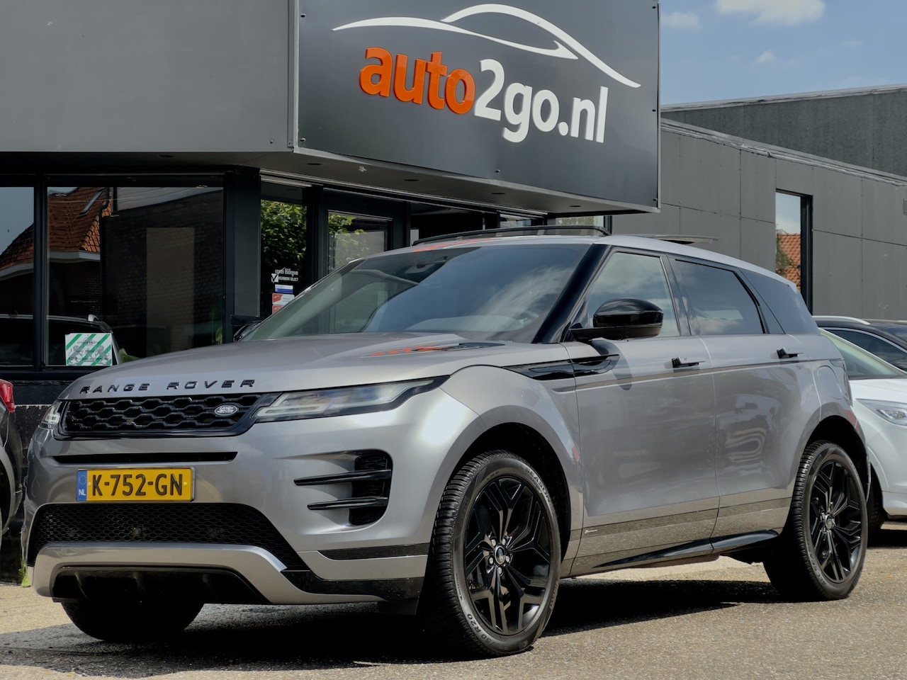Land Rover Range Rover Evoque - 1.5 P300e AWD AUT8 R-DYNAMIC BLACK-EDITION PANODAK LEDER NAVI CAMERA DIGI-DASH LED 20 INCH - AutoWereld.nl