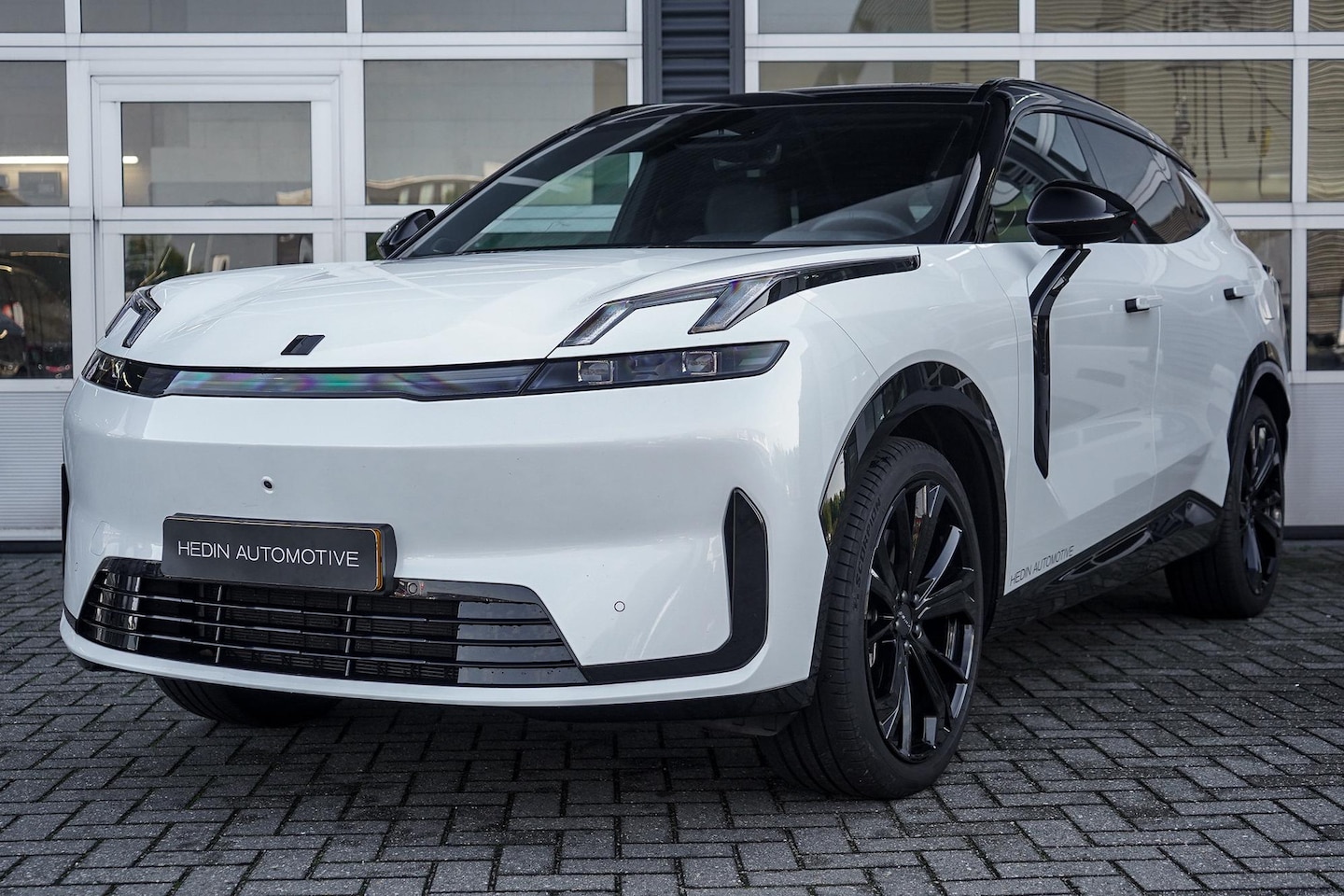Lynk & Co 08 - 1.5 More 200KM Elektrisch | Stoelmassage –ventilatie | Achterbankverwarming | Harman Kardo - AutoWereld.nl