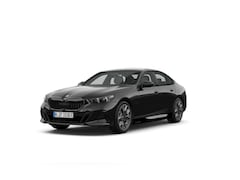 BMW 5-serie - 530e M Sport Edition M Sportpakket Pro | Travel Pack | Panoramadak | Comfort Pack | Trekha