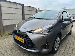 Toyota Yaris - 1.5 Hybrid Active AIRCO/ NAVI/ CAMERA