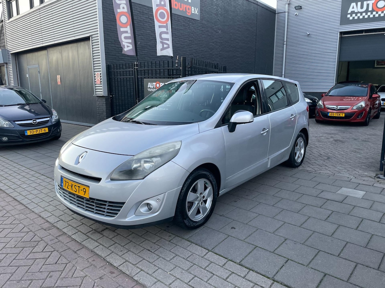 Renault Grand Scénic - 1.6 Sélection Business Sport 7p. 1.6 Sélection Business Sport 7p. Airco NAP APK - AutoWereld.nl