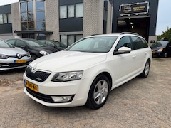 Skoda Octavia - 1.6 TDI Greenline Businessline Navi Clima