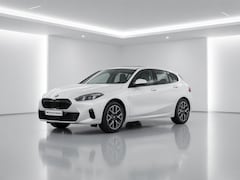 BMW 1-serie - 120 | Panorama | 18" | Innovation Pack | Sportstoelen | Harman Kardon |