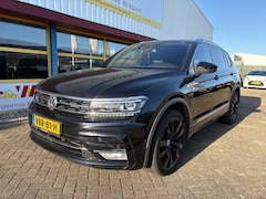 Volkswagen Tiguan - 2.0 TDI R-LINE DSG 240 PK LEDER CAMERA